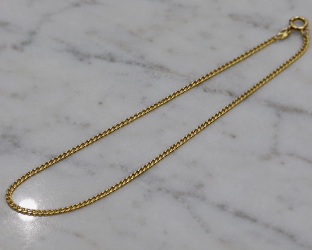 9ct Yellow Gold 1.5mm Super Flat Curb Chain