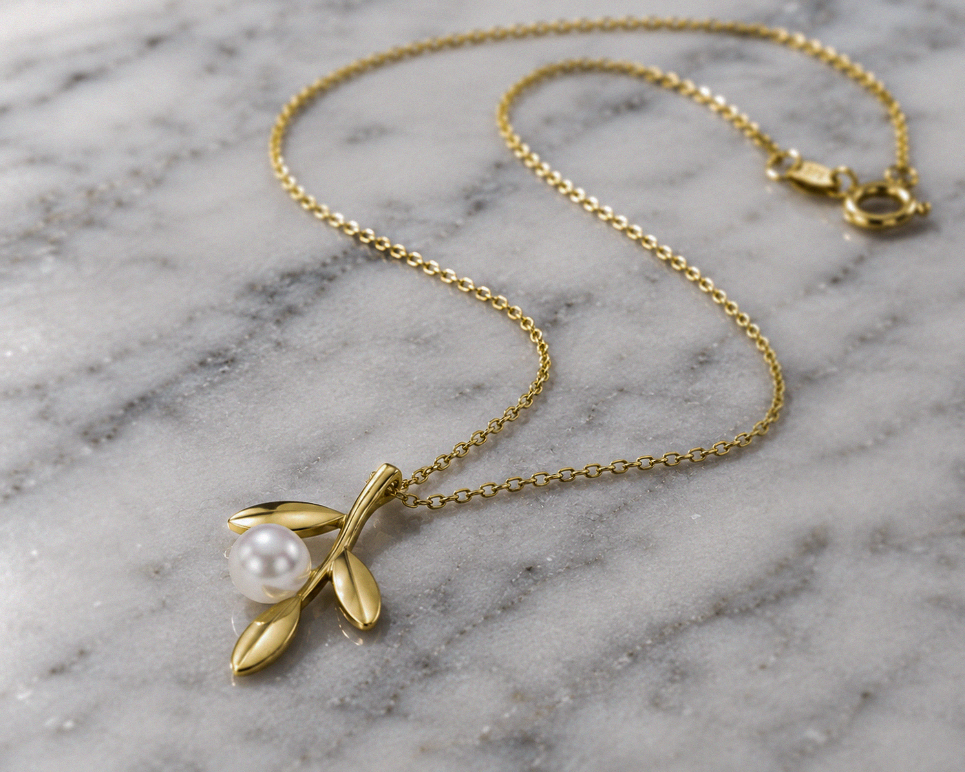 Willow Pearl Necklace in 9ct Gold