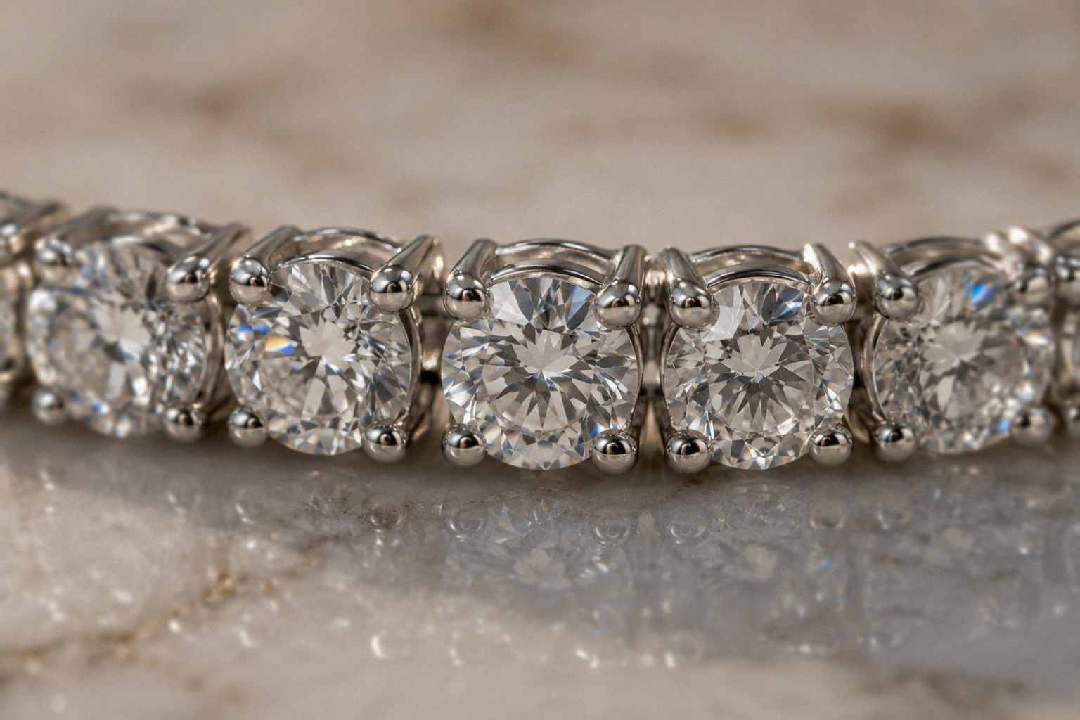 18ct White Gold 1.00ct Diamond Tennis Bracelet - H–I / SI