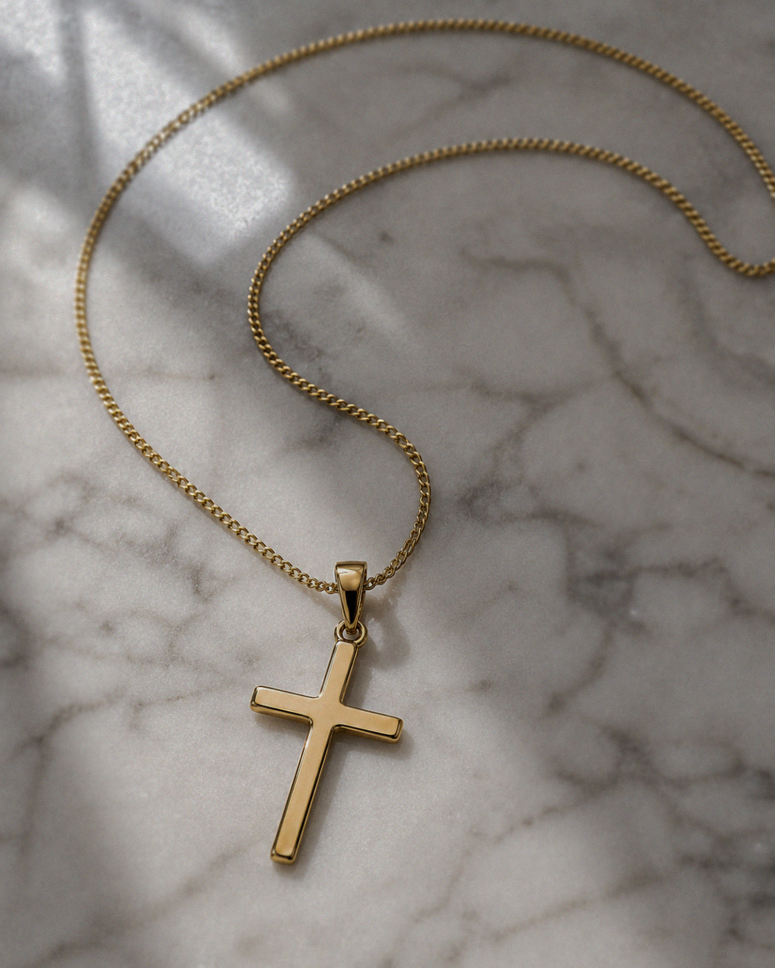Medium Cross Pendant Necklace in 9ct Yellow Gold