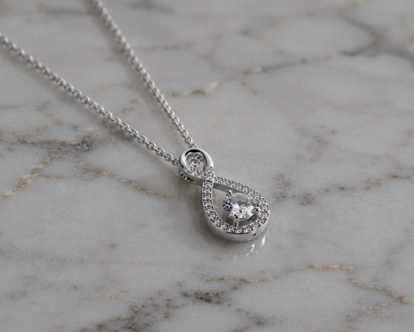 Diamonfire Sterling Silver 2ct Zirconia Infinity Necklace