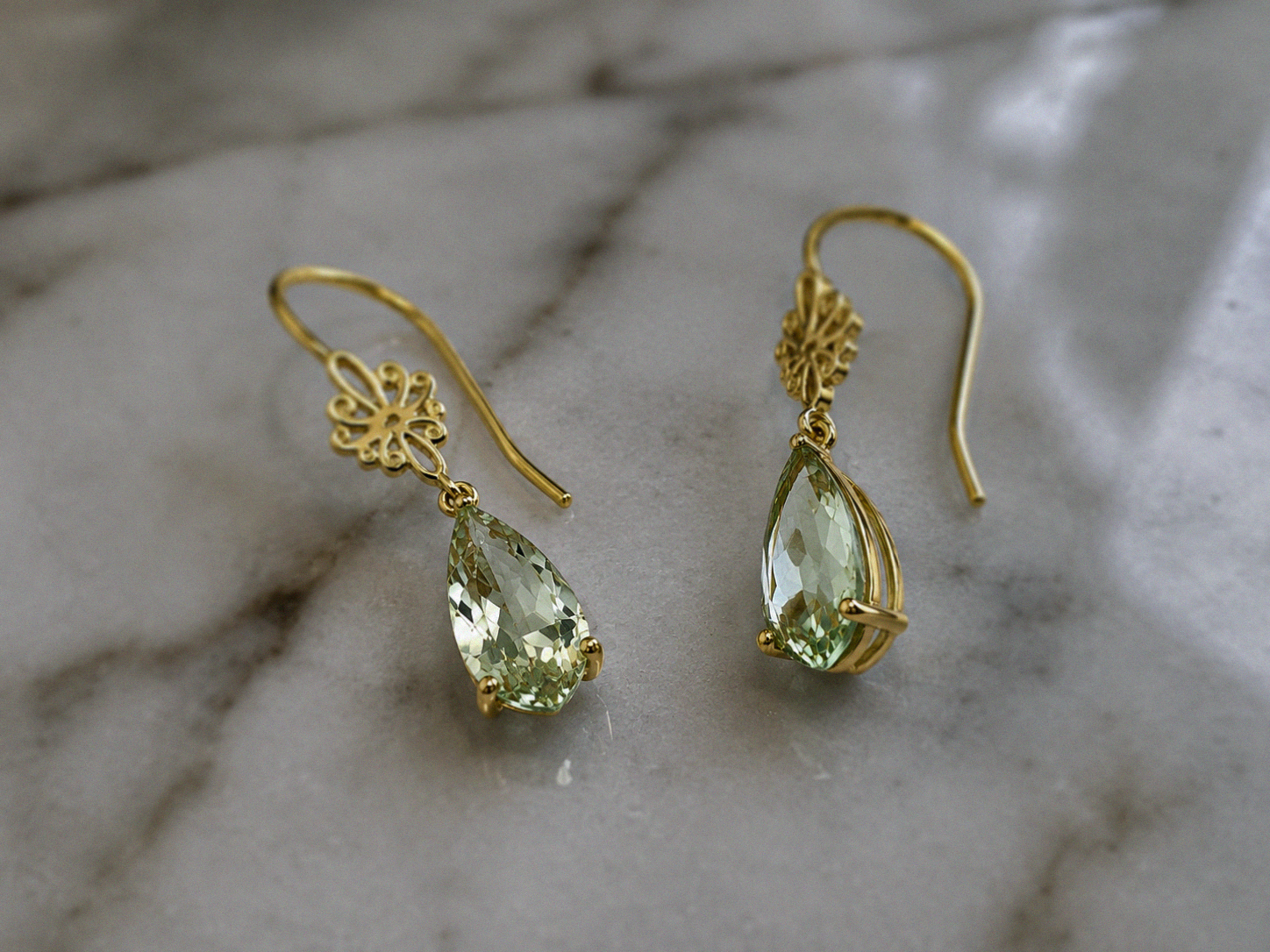 9ct Yellow Gold Green Quartz Drop Earrings with Swirl Detail
