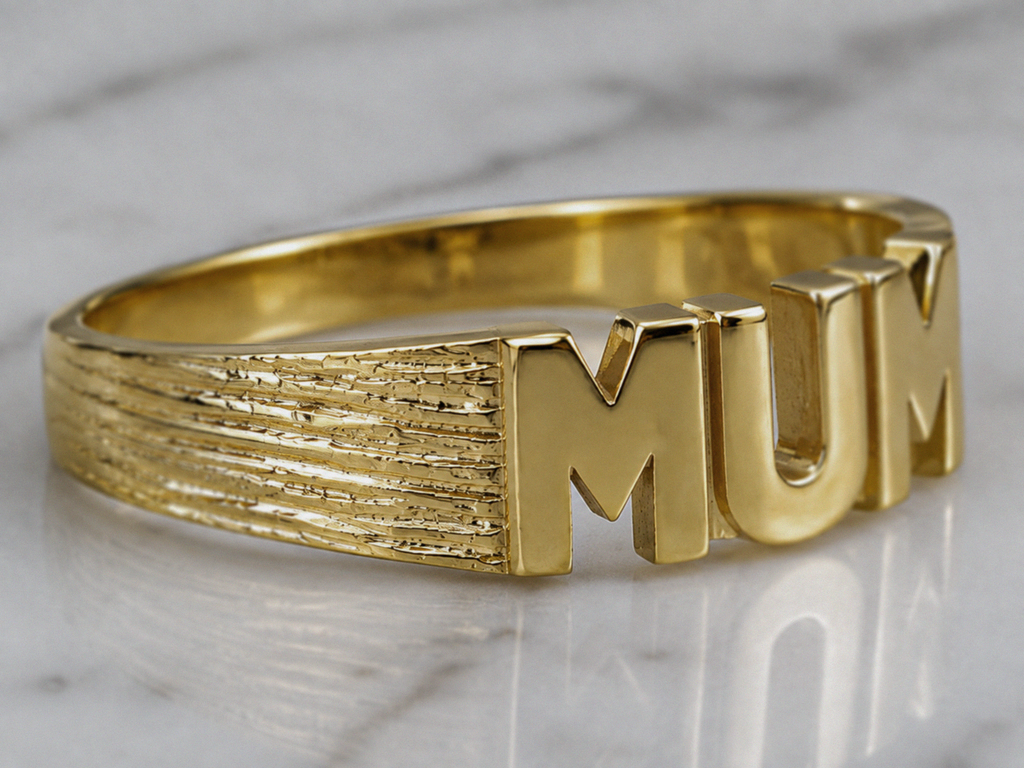 9ct Yellow Gold Textured Mum Ring