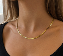 Flat Herringbone Chain Necklace – 18ct Gold Plated Sterling Silver (40–46cm).