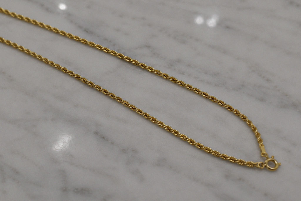 9ct Yellow Gold 2.2mm Hollow Rope Chain Necklace 16–22 Inch