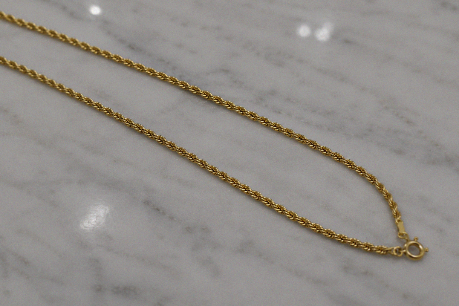 9ct Yellow Gold 2.2mm Hollow Rope Chain Necklace 16–22 Inch