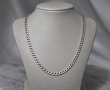 Fred Bennett Sterling Silver Diamond-Cut Curb Chain 56cm