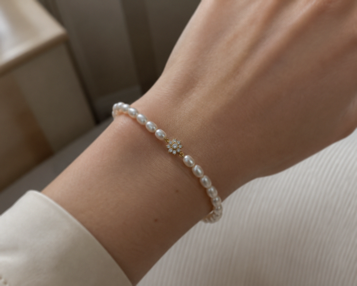 Seed Pearl & Diamond Flower Bracelet in 9ct Yellow Gold