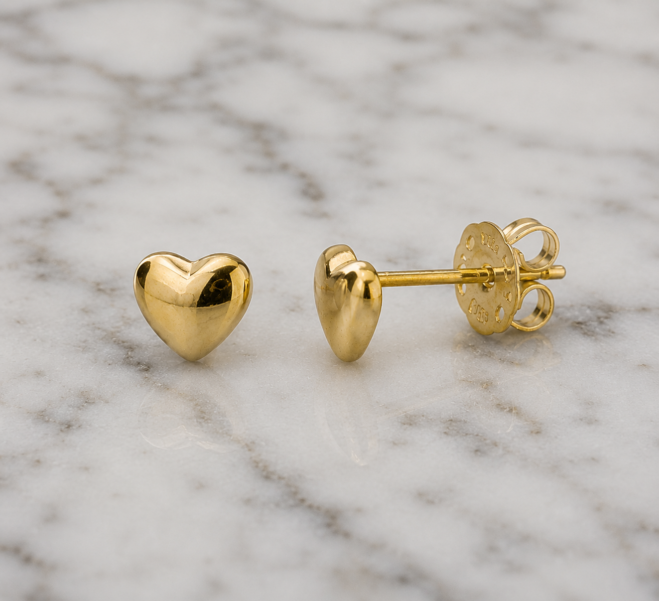 9ct Yellow Gold Heart Stud Earrings