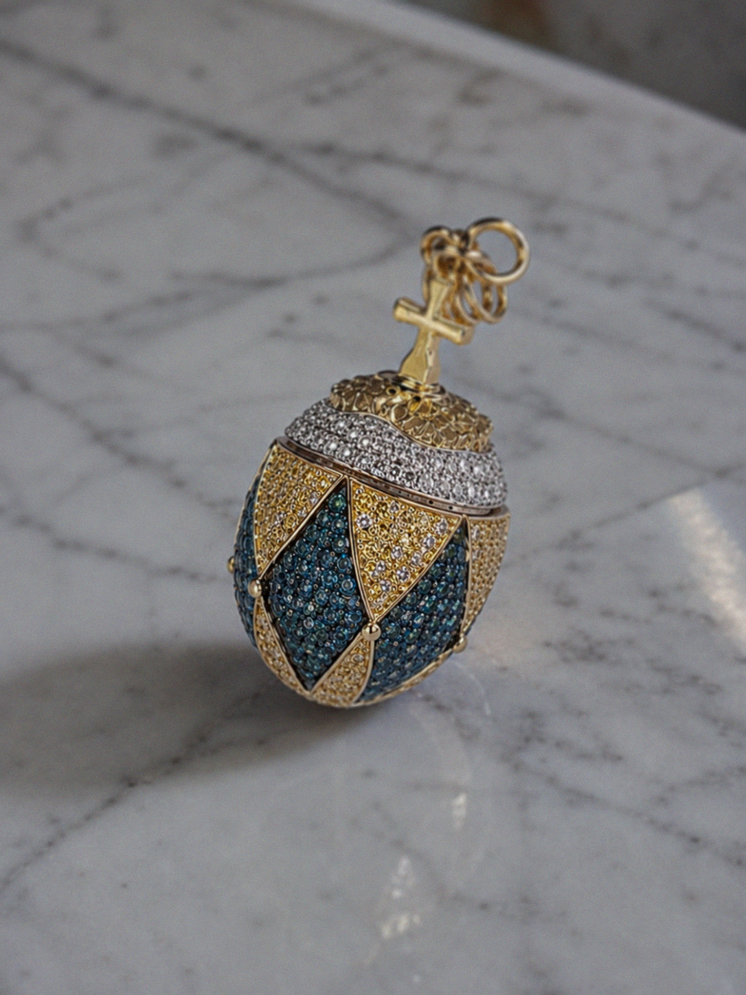 18ct White Gold 3ct diamond Fabergé Egg Charm Pendant.