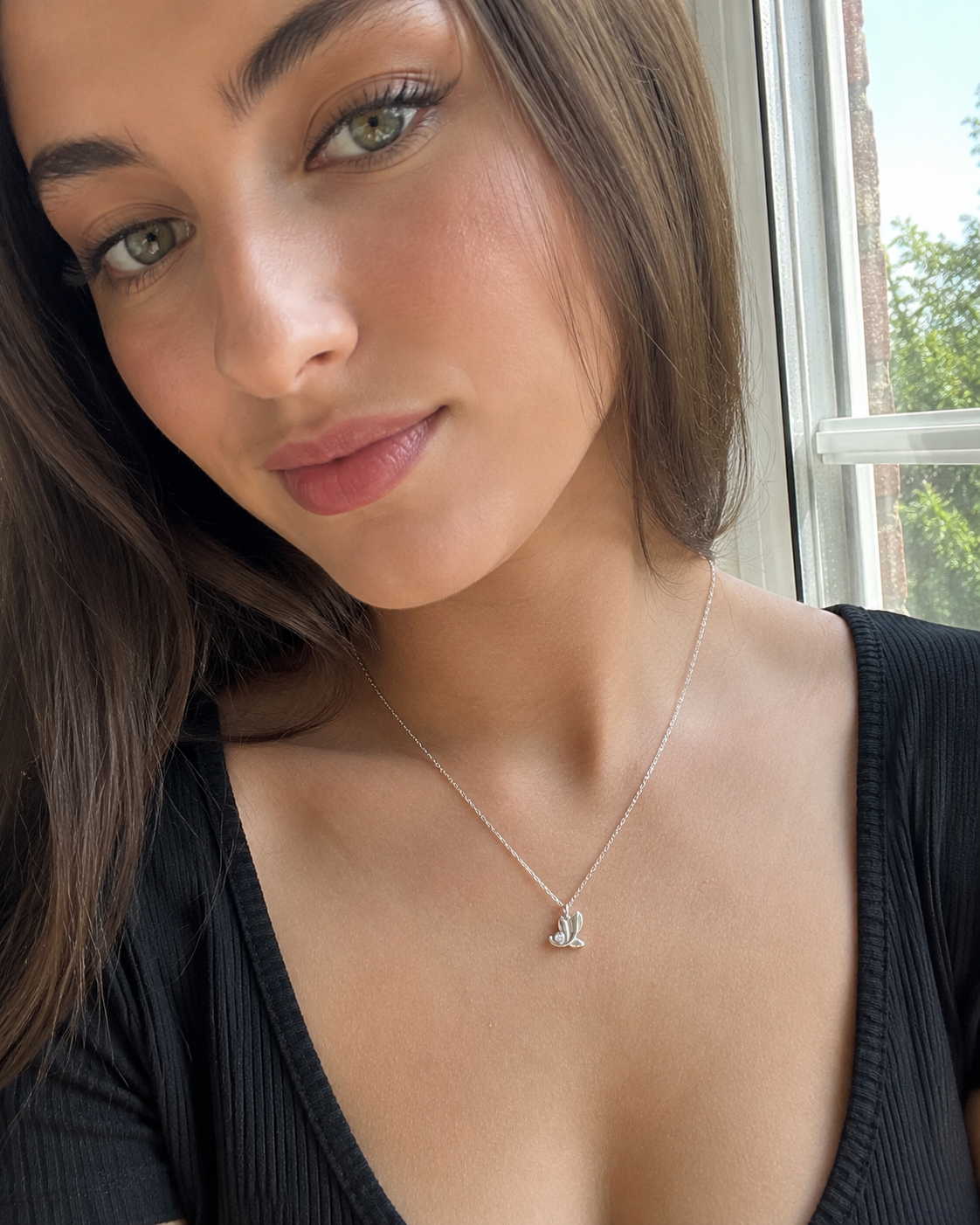 Sterling Silver Leaf Necklace With Natural Diamond