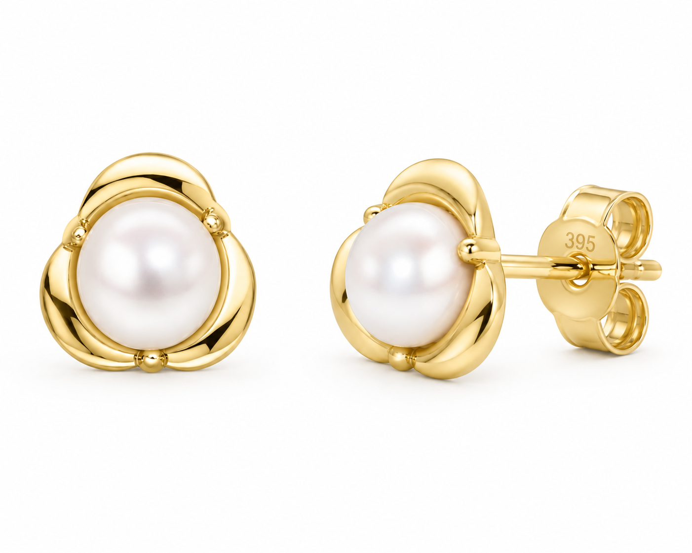Petal Set Freshwater Pearl Stud Earrings in 9ct Gold
