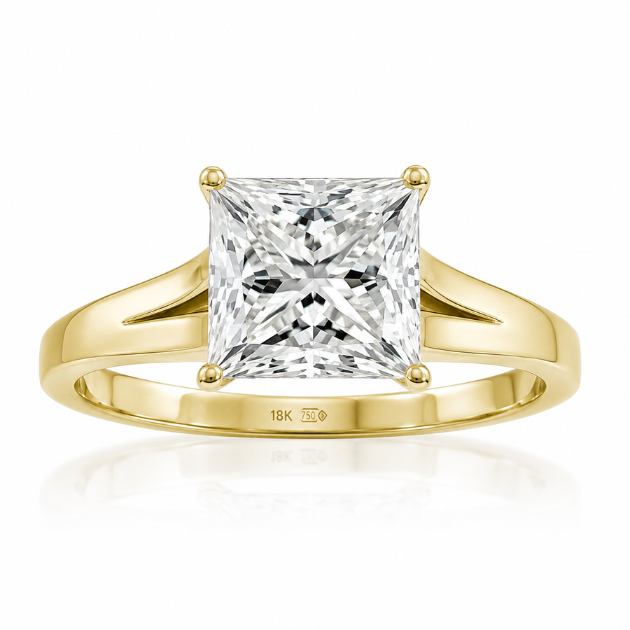 18ct Yellow Gold 3.02ct Princess Cut Diamond Solitaire Ring