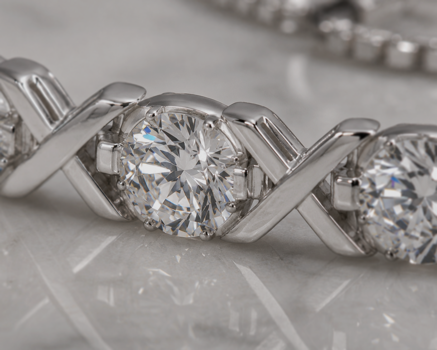 Sterling Silver Moissanite Cross-Link Slider Bracelet