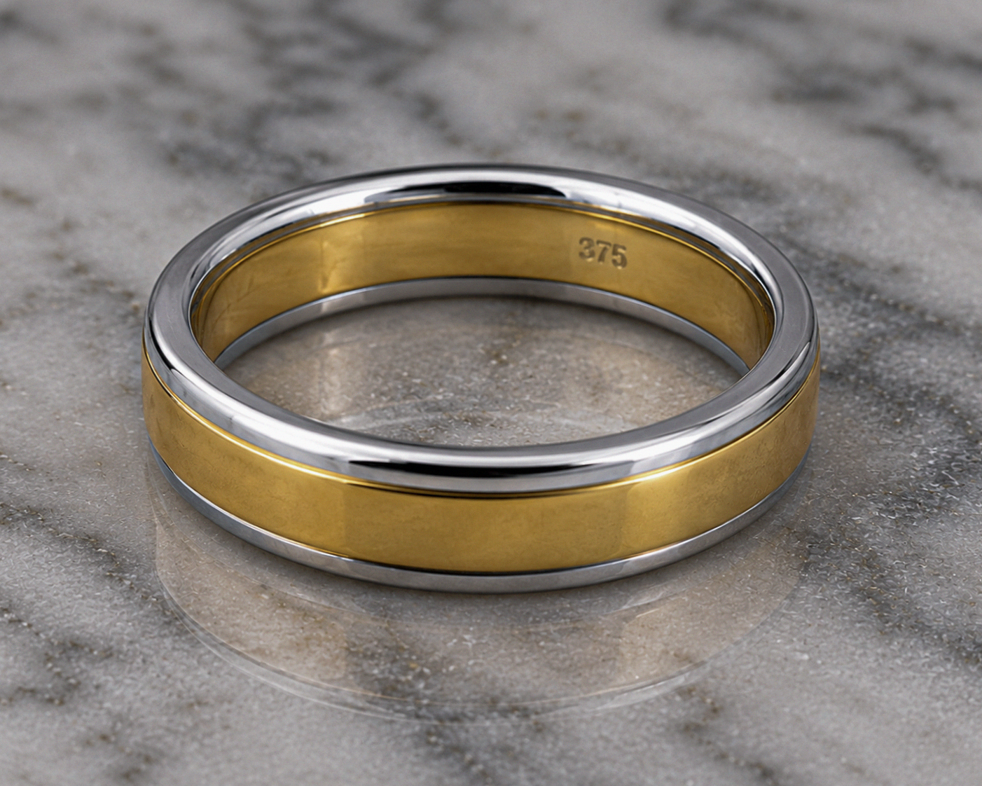 5mm Two-Colour Gold Wedding Band – 9ct / 18ct