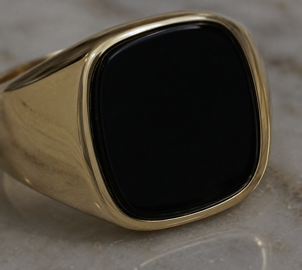 Heavy 9ct Yellow Gold Black Onyx Signet Ring – Cushion Cut | 8g Solid Gold