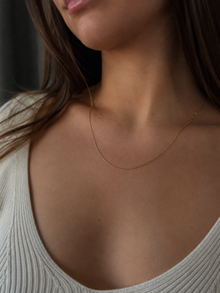 9ct Yellow Gold Fine Curb Chain Necklace 46cm (18”)