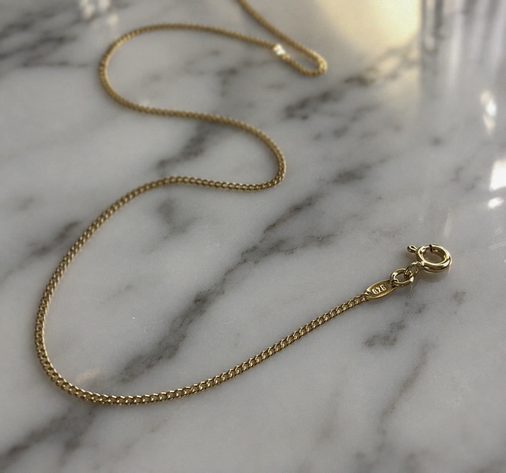 9ct Yellow Gold Classic Curb Chain Necklace