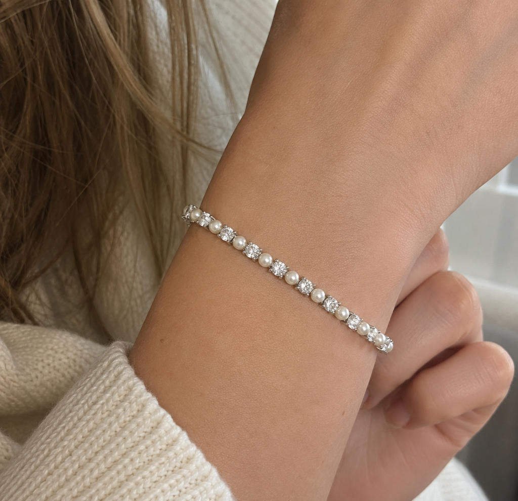 Diamonfire Sterling Silver Pearl and Zirconia Tennis Bracelet