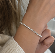 Diamonfire Sterling Silver Pearl and Zirconia Tennis Bracelet