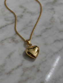 9ct Yellow Gold Small Heart Pendant Necklace – 46cm Curb Chain