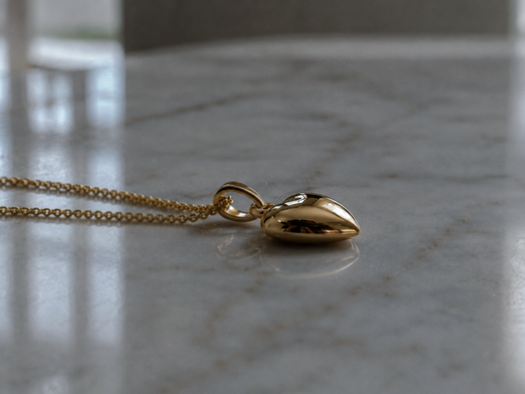 9ct Yellow Gold Small Heart Pendant Necklace – 46cm Curb Chain