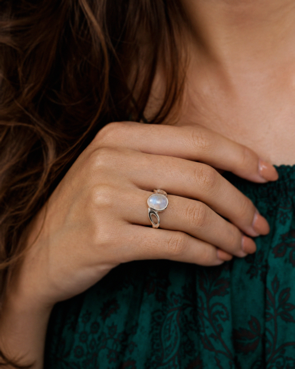Banyan Sterling Silver Rainbow Moonstone Wave Ring