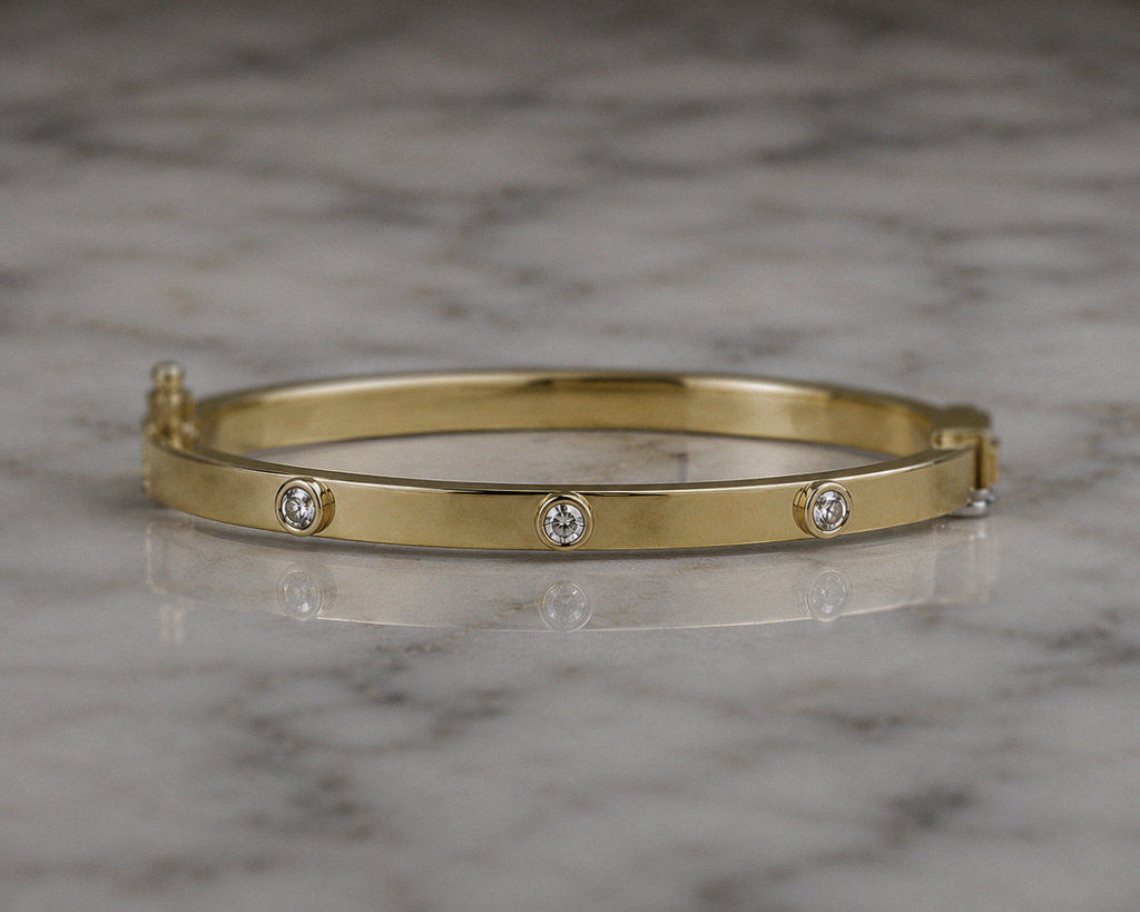 9ct Yellow Gold Children’s CZ Set Hinged Bangle