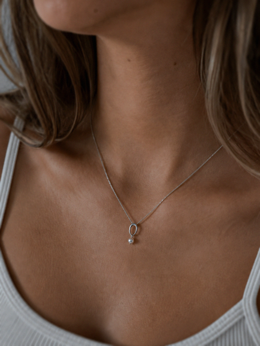 Sterling Silver Open Oval Freshwater Pearl Pendant Necklace – Rhodium Plated