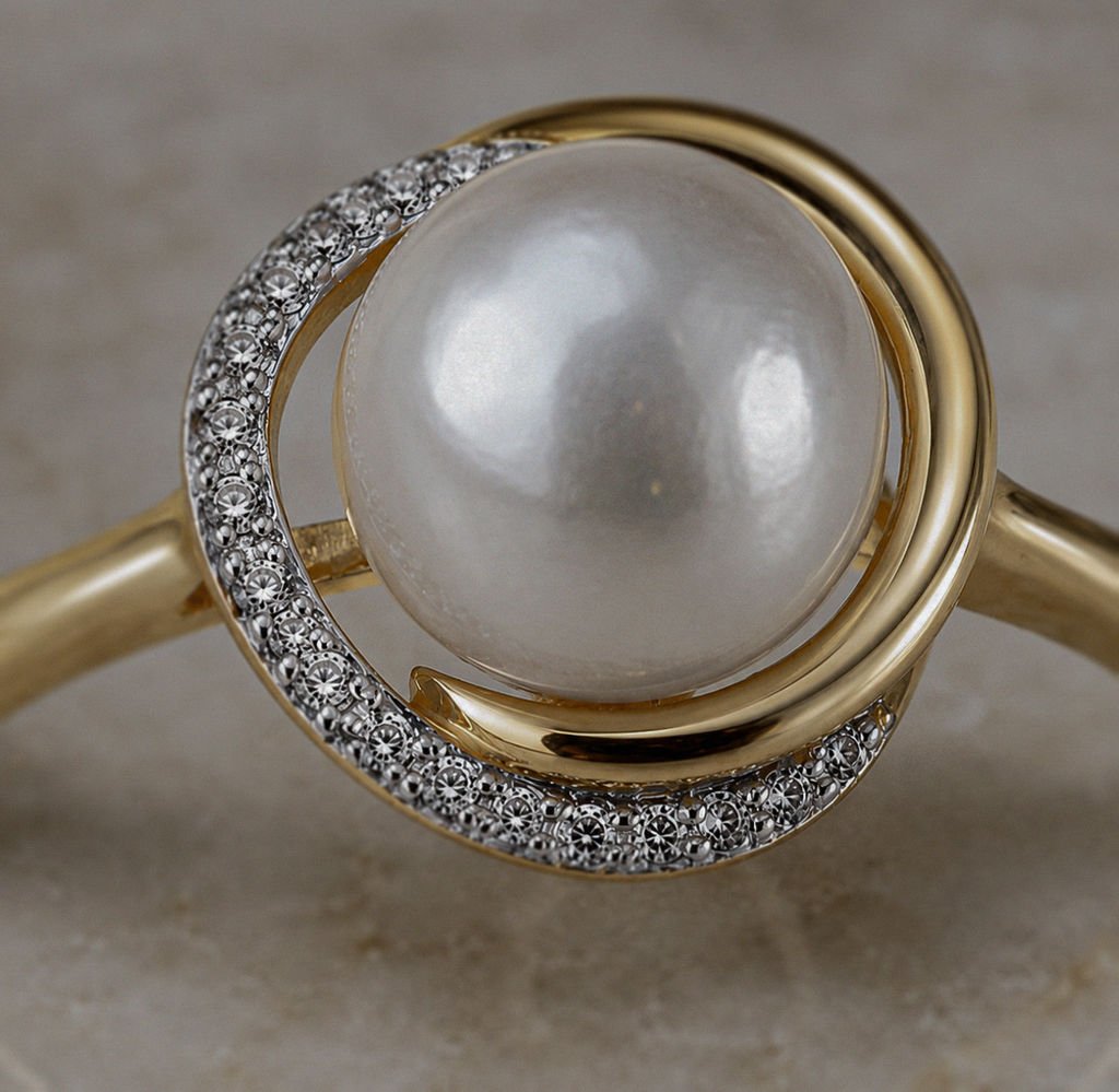 9ct Yellow Gold Button Pearl & Diamond Wave Ring
