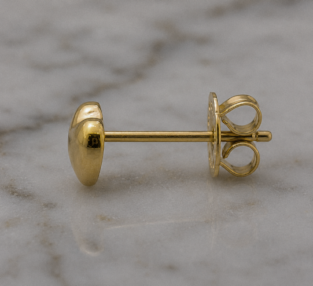 9ct Yellow Gold Heart Stud Earrings