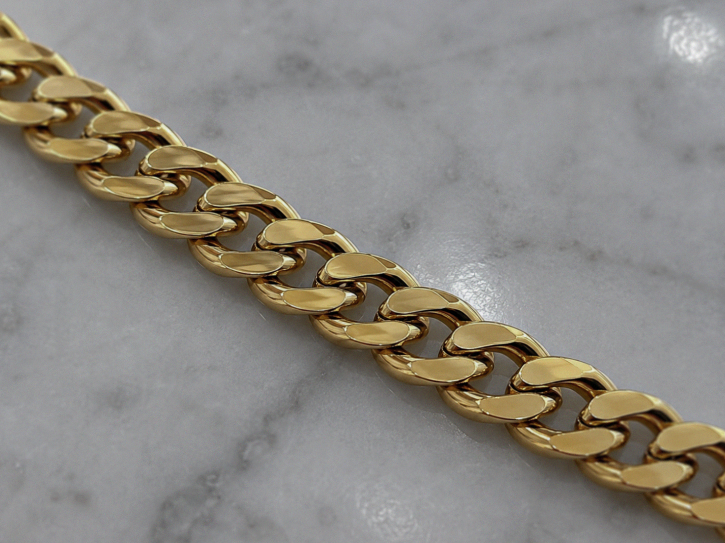 9ct Yellow Gold 4.5mm Super Flat Curb Chain