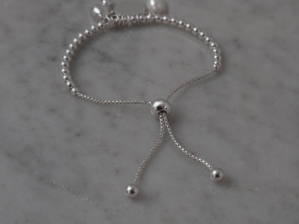 Sterling silver Heart Charm Bracelet with Pearl - Engravable