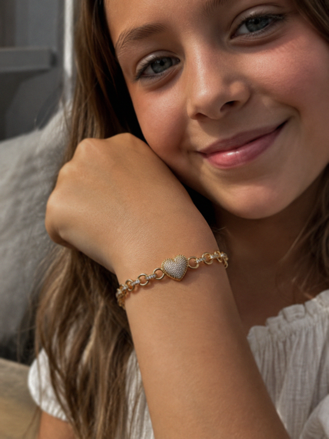 9ct Yellow Gold CZ Heart Belcher Bracelet – 6.5“