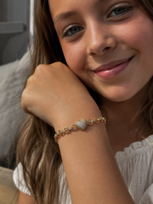 9ct Yellow Gold CZ Heart Belcher Bracelet – 6.5“