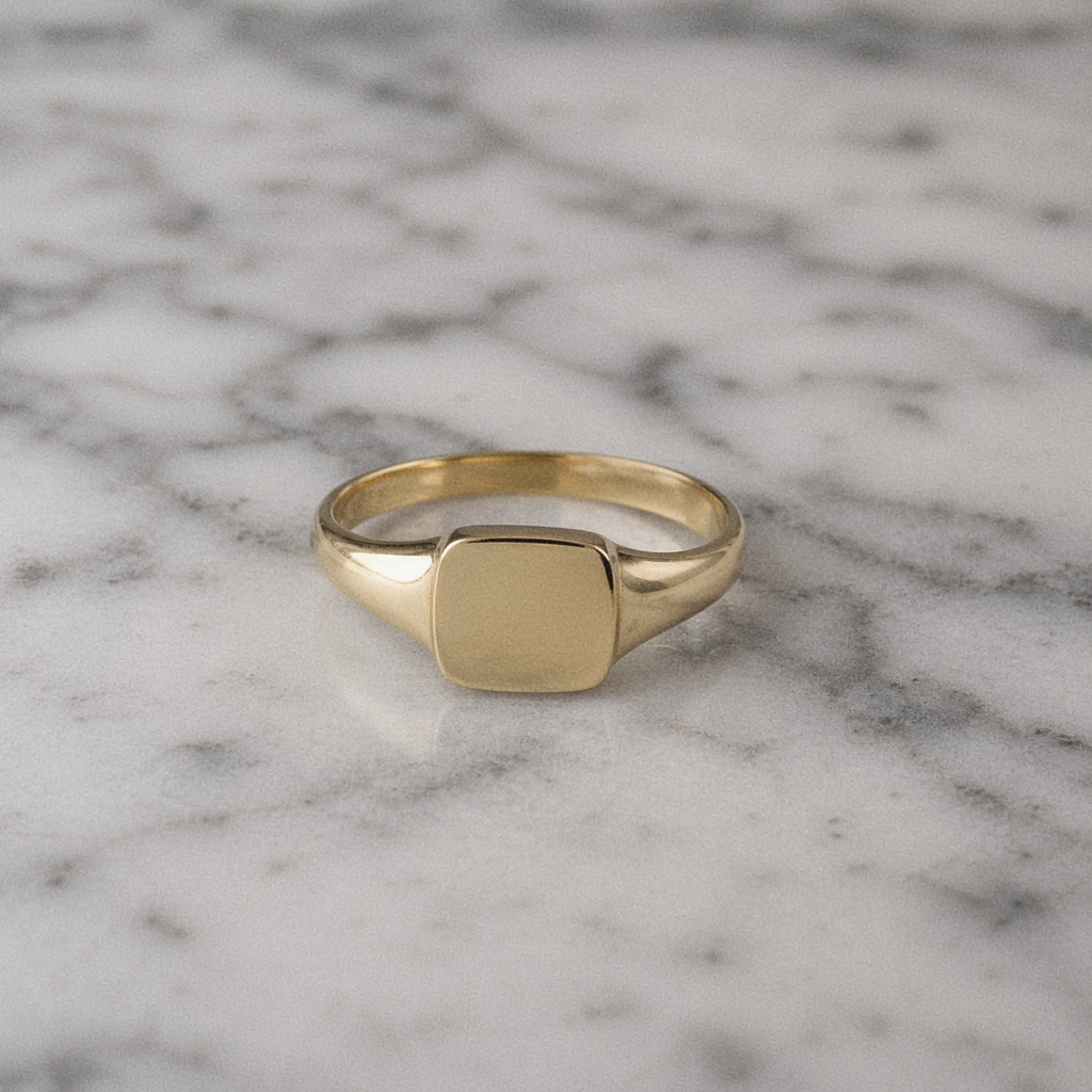 9ct Yellow Gold Plain Square Signet Ring
