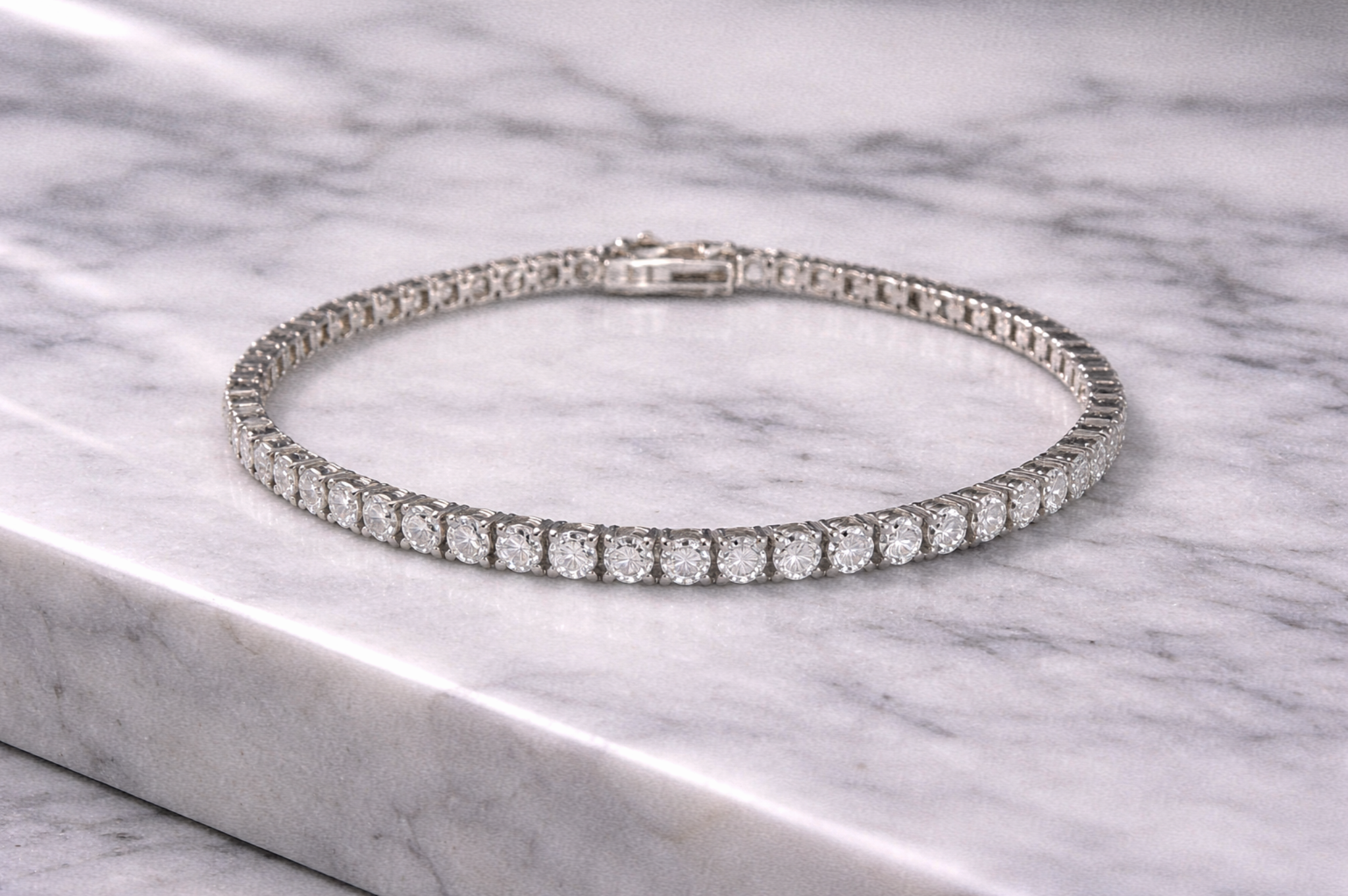 9ct White Gold 5.01ct Lab-Grown Diamond Tennis Bracelet