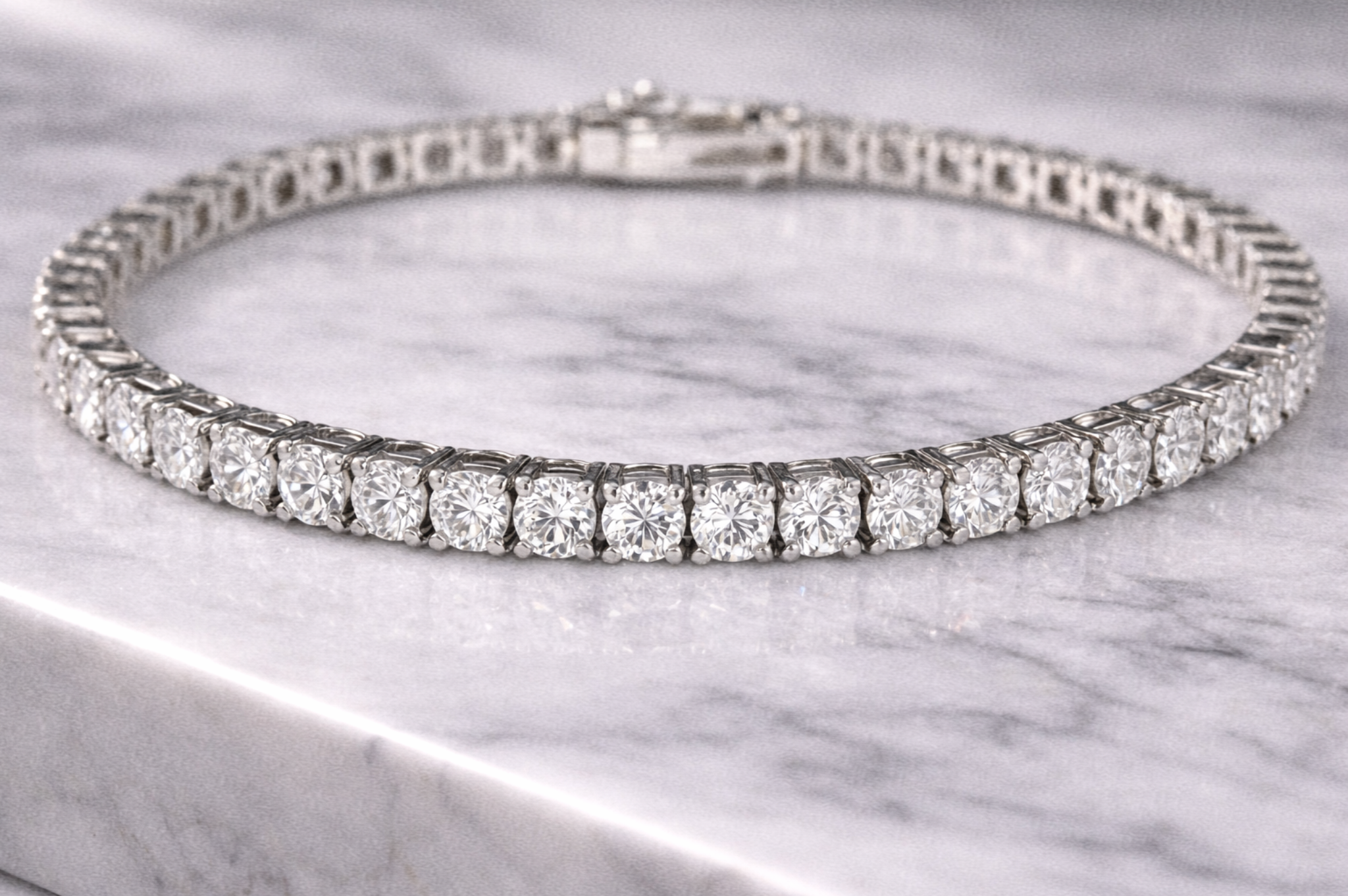 9ct White Gold 5.01ct Lab-Grown Diamond Tennis Bracelet
