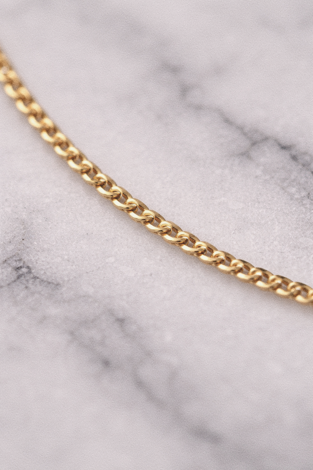 9ct Yellow Gold Diamond Cut Curb Chain (0.70mm)