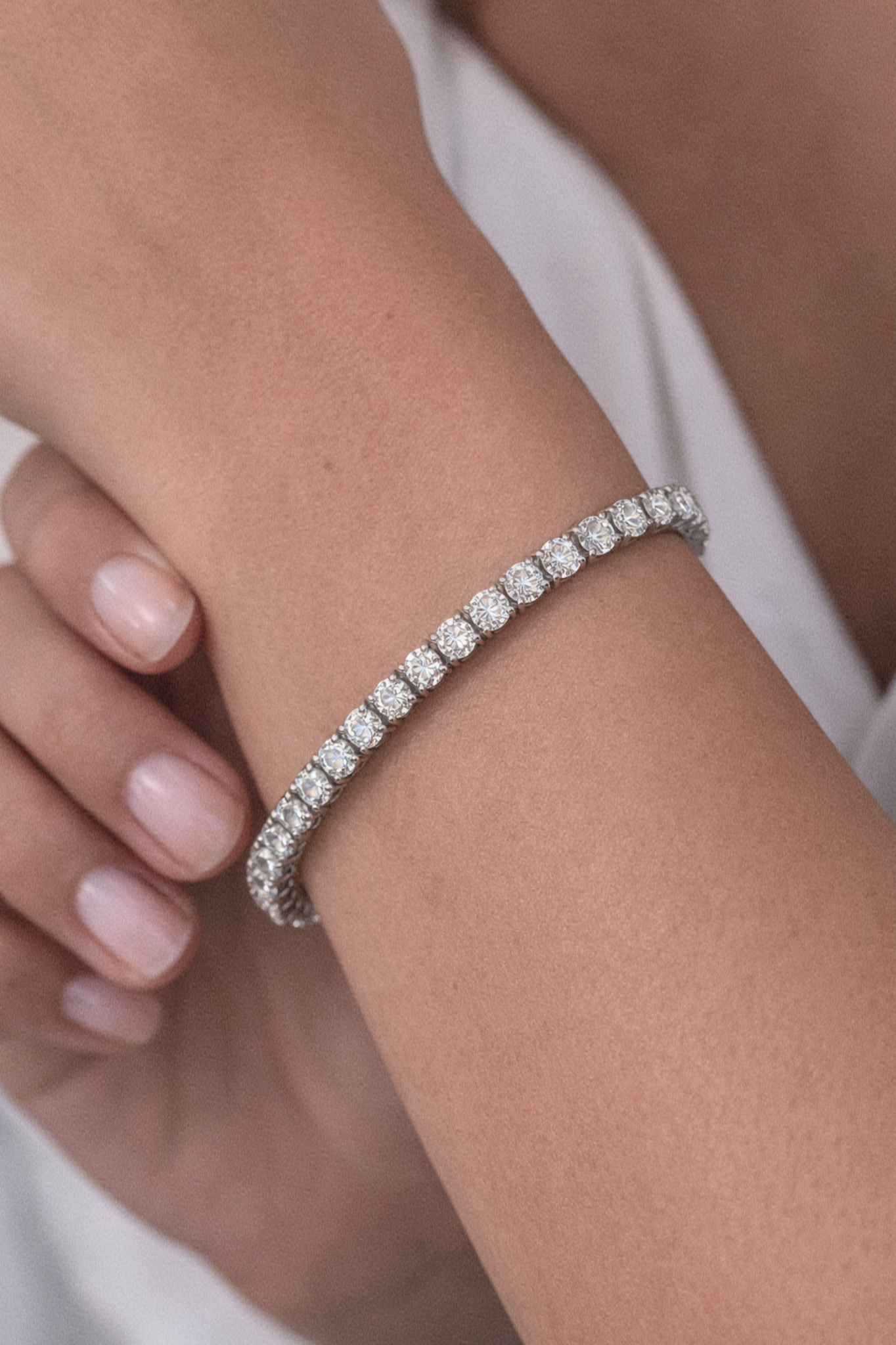 9ct White Gold 8.20ct Lab-Grown Diamond Tennis Bracelet