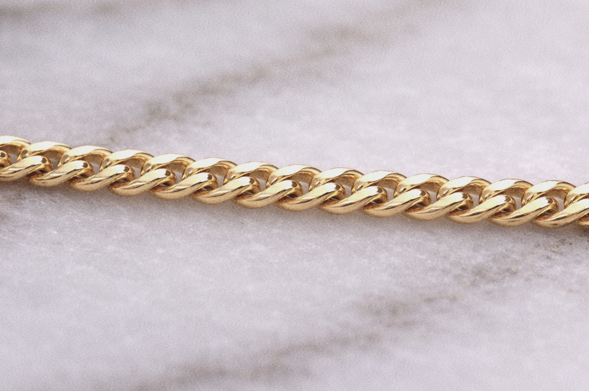 9ct Yellow Gold 0.8mm Diamond Cut Curb Chain