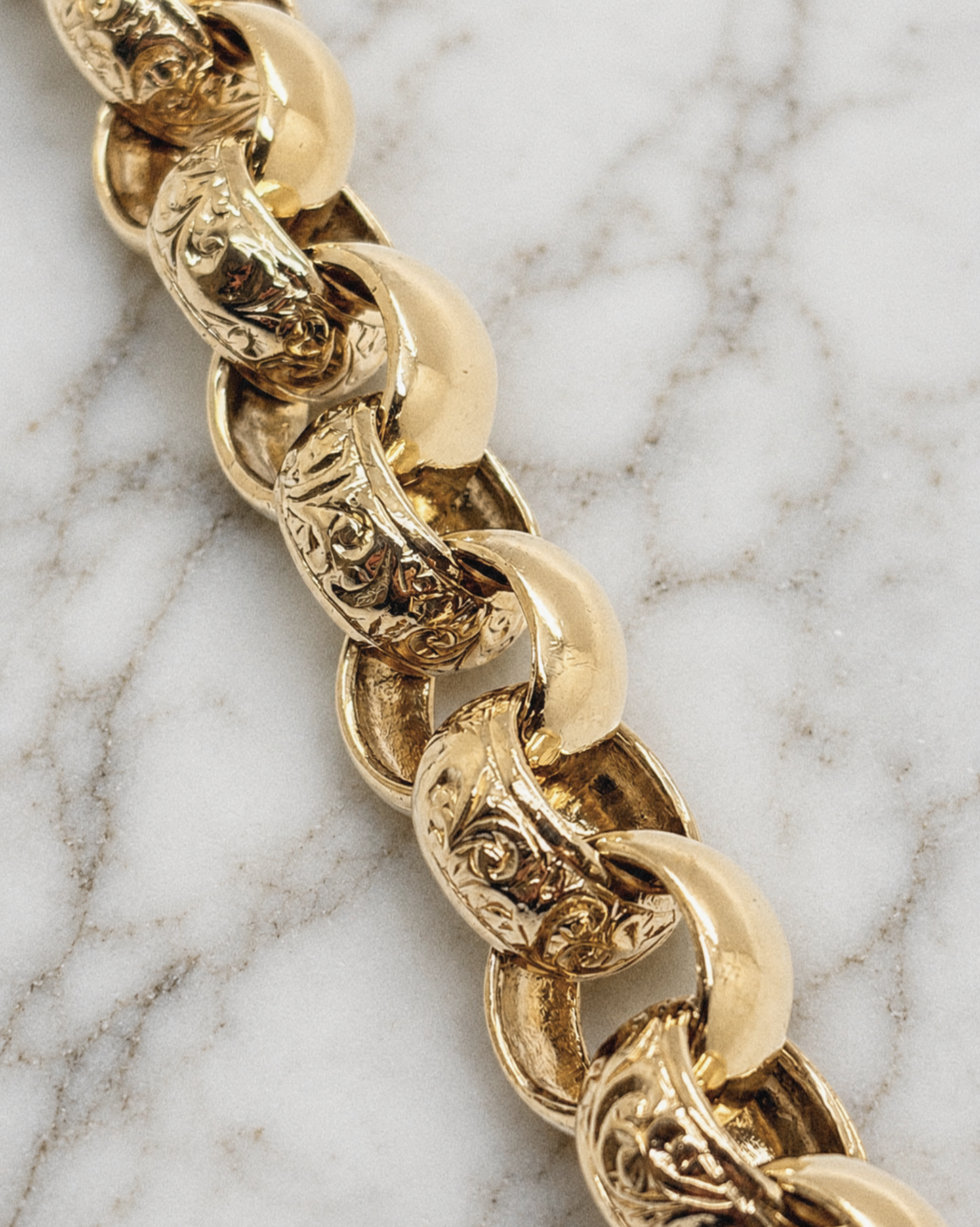 9ct Yellow Gold Engraved & Plain Belcher Bracelet